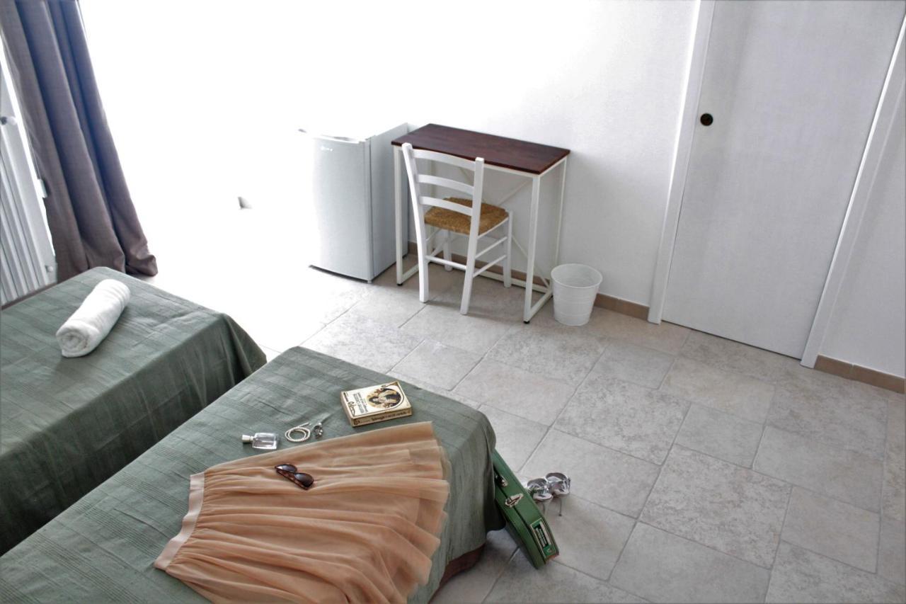 A Casa Ventotto Bed & Breakfast Mesagne Exterior photo